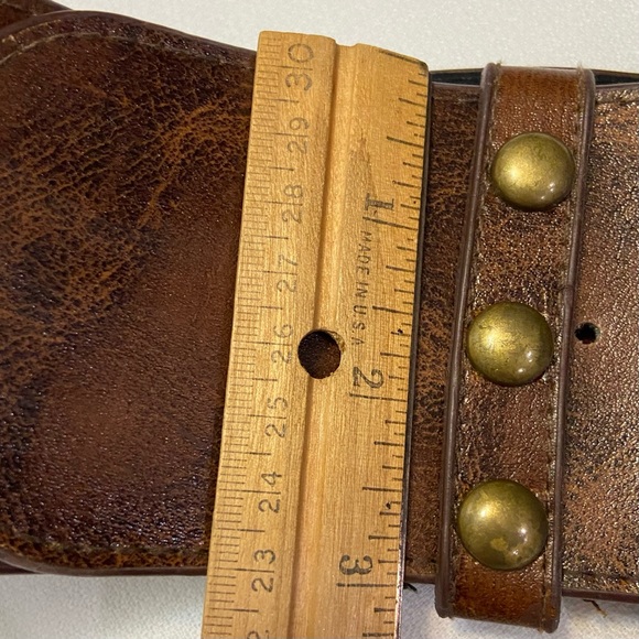 Wide Faux Leather Boho Style Brass Embellished Womens Belt Size 2X EUC - Picture 6 of 10